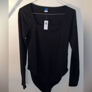 SQUARE NECK BODYSUIT